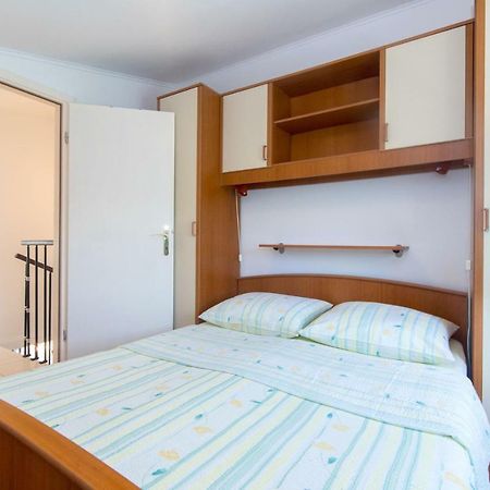 Apartment Josipa Vinišće Esterno foto