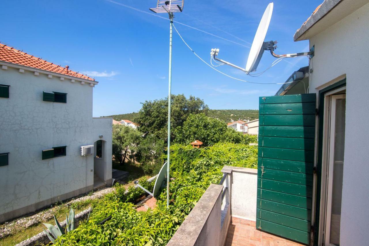 Apartment Josipa Vinišće Esterno foto